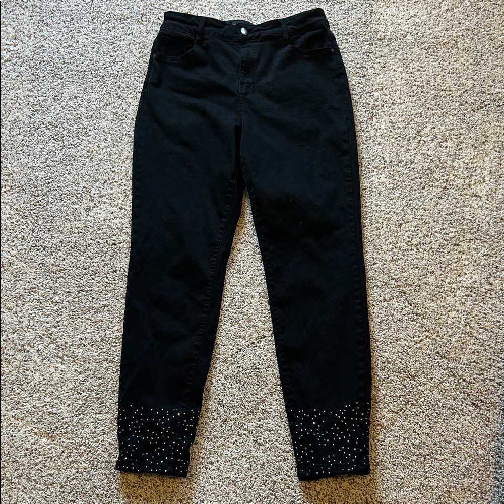 Frank Lyman Design Black Embellished Ankle Jeans